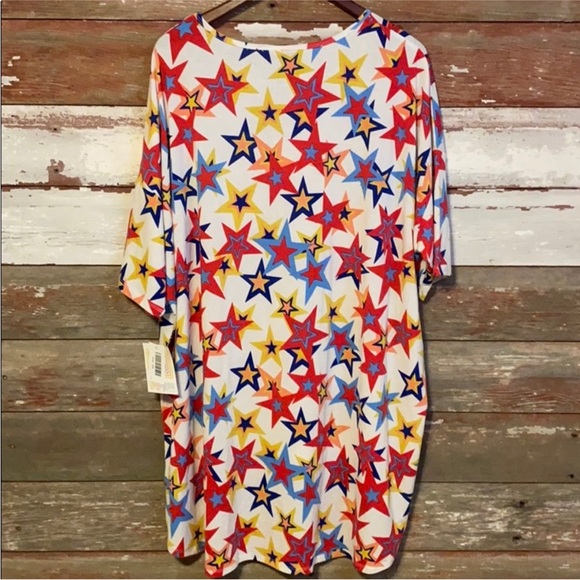 Lularoe Star Top! NWT! Size 3 XL! - Picture 2 of 7